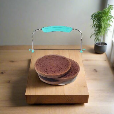COUPE GATEAU - TranchePro™ - Cyan - Douceur Pâtissière